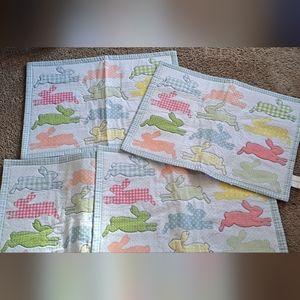 NEW 4 pk Easter Quilted Spring Rabbit Bunny Gingham Table Place Mats Decoration